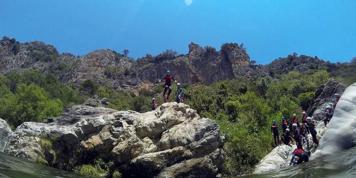 barranquismo para grupos en marbella